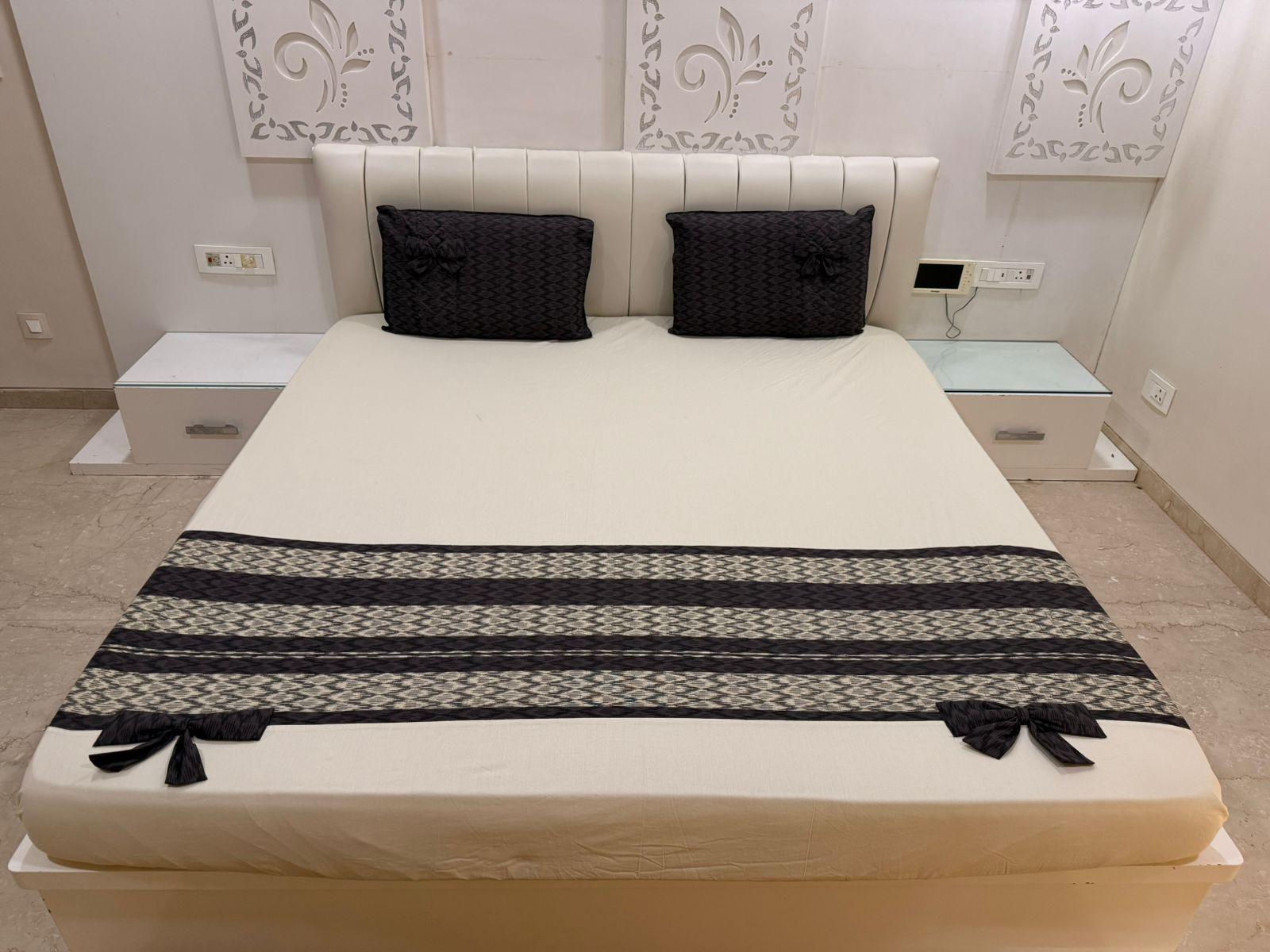 WhatsApp Image 2026-03-25 at 01.23.35 (1)